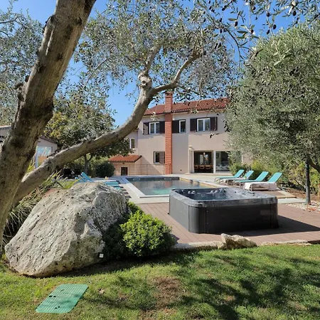 Villa Maruge By Guide Pula