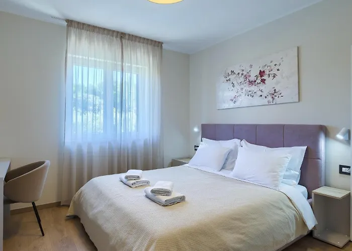 Villa Maruge By Guide